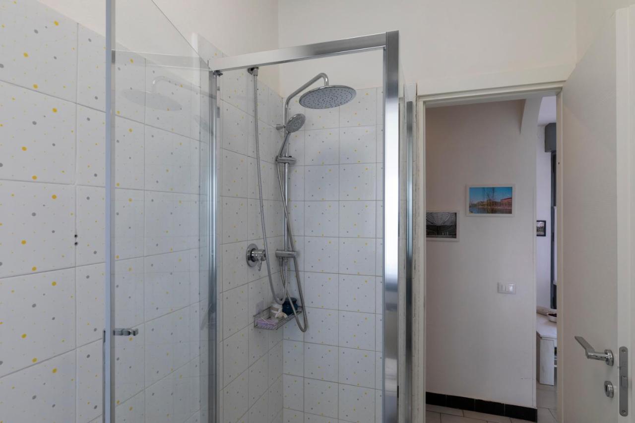 La Veranda - Bright Top Floor Apartment With Views Of The Madonnina Milan Luaran gambar